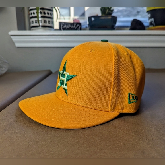 Astros Hat (Size 7 1/2) - Picture 3 of 5